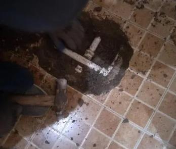 海兴卫生间漏水维修公司为您分享下卫生间渗水如何处理及注意事项